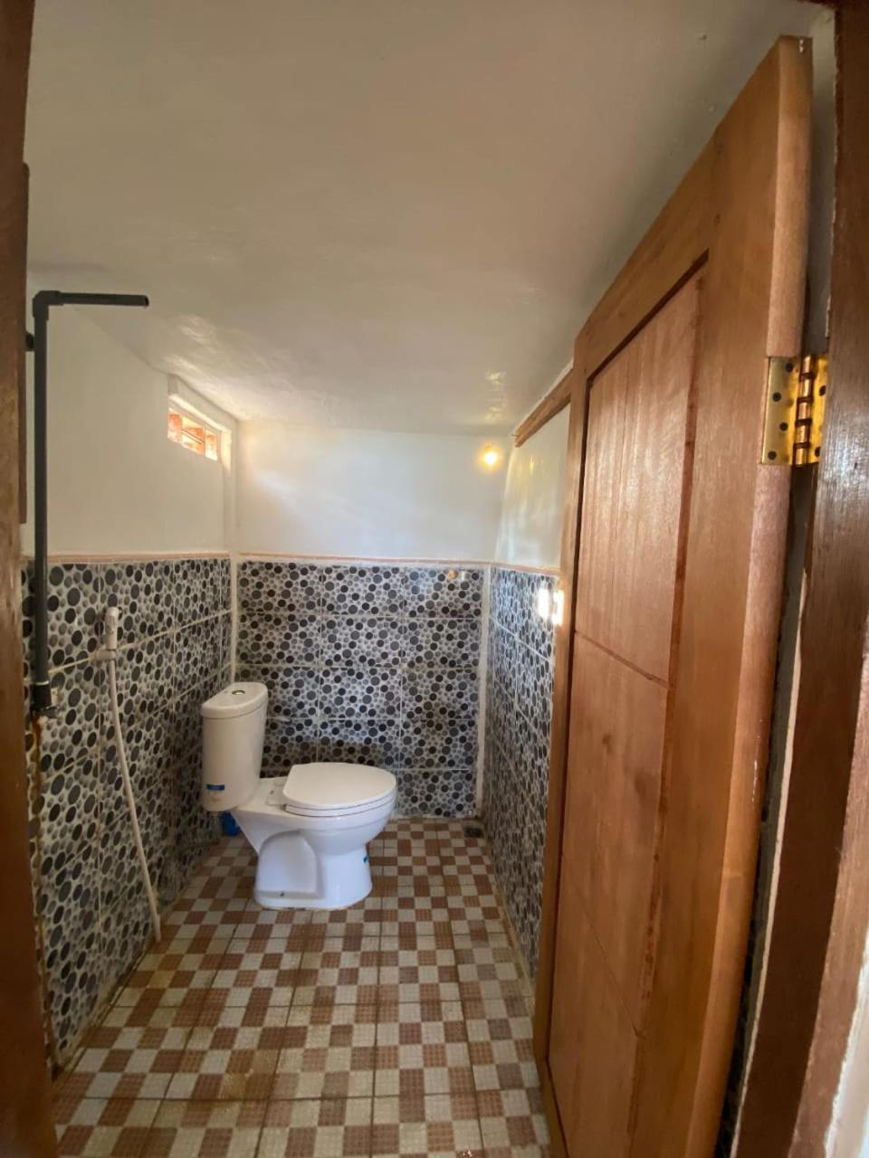 Surf Homestay Katiet Екстер'єр фото
